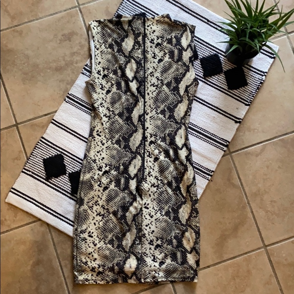 Snake Skin Dress - Picture 4 of 4